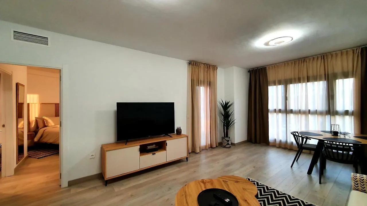 Apartment Blueskyesteponagardens