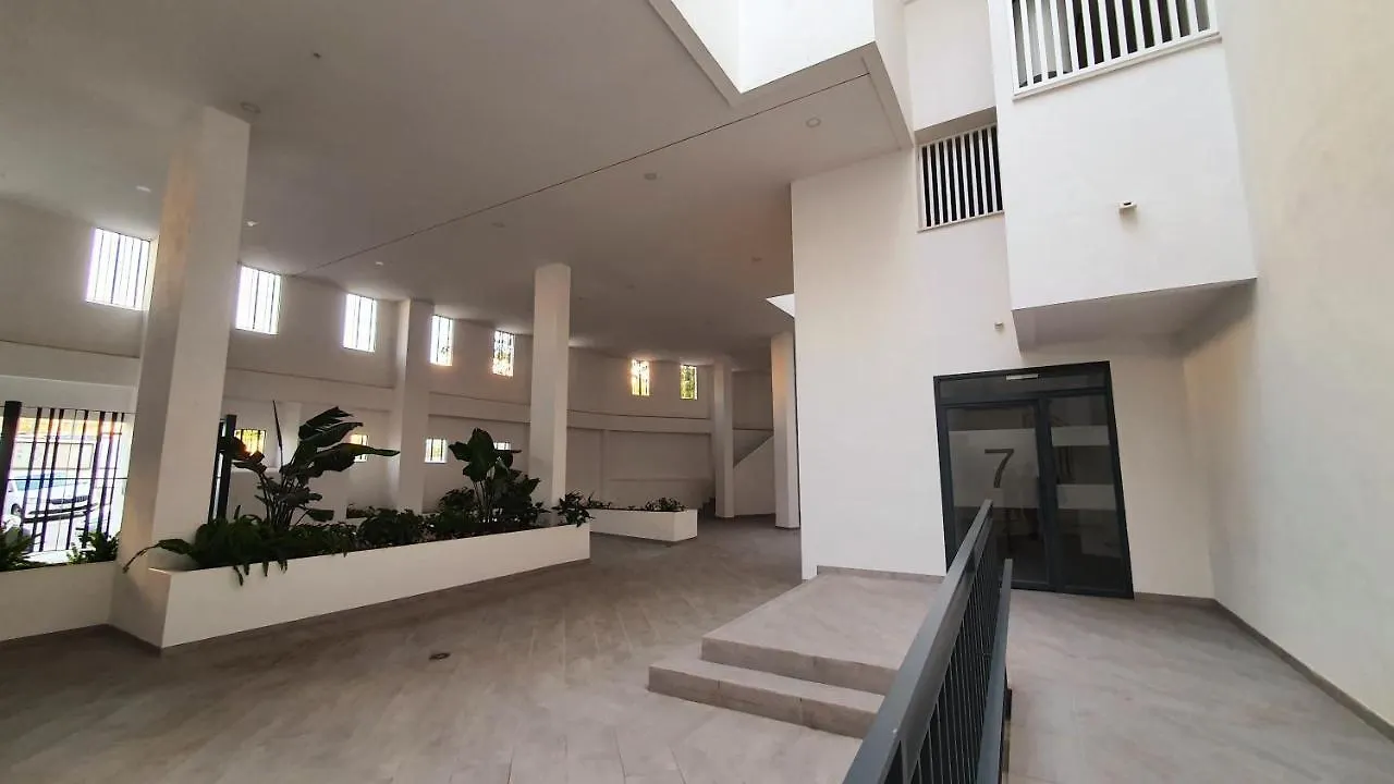 Blueskyesteponagardens Apartment Estepona
